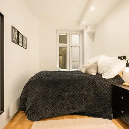 Апартаменти Luxury Summer With Balcony Near Bryggen *