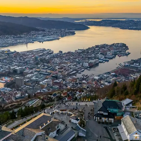 Luxury Summer With Balcony Near Bryggen