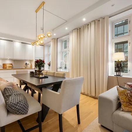 Apartament Luxury Summer With Balcony Near Bryggen