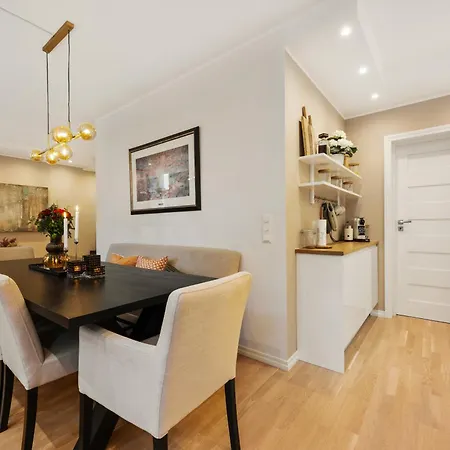 Апартаменти Luxury Summer With Balcony Near Bryggen *