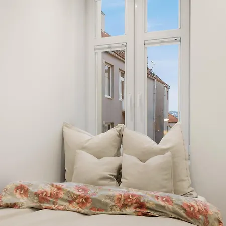 Luxury Summer With Balcony Near Bryggen *