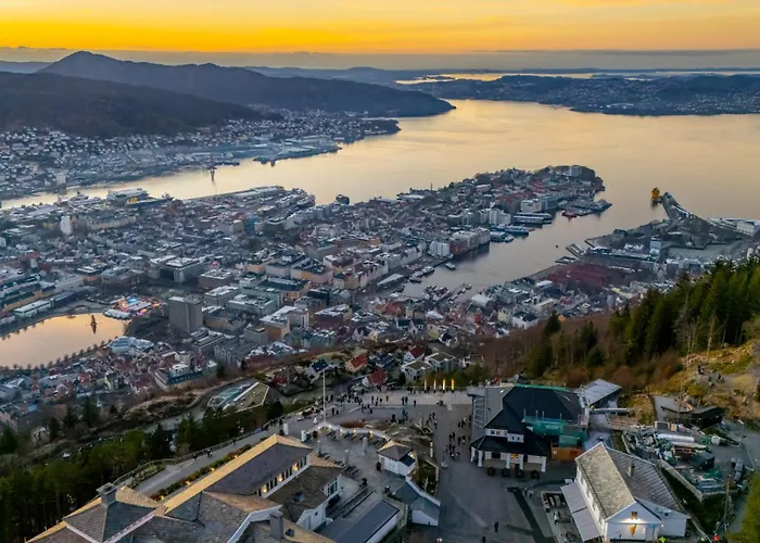 Luxury Summer With Balcony Near Bryggen